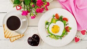 breakfast-on-valentines-day-sandwich-of-fried-egg